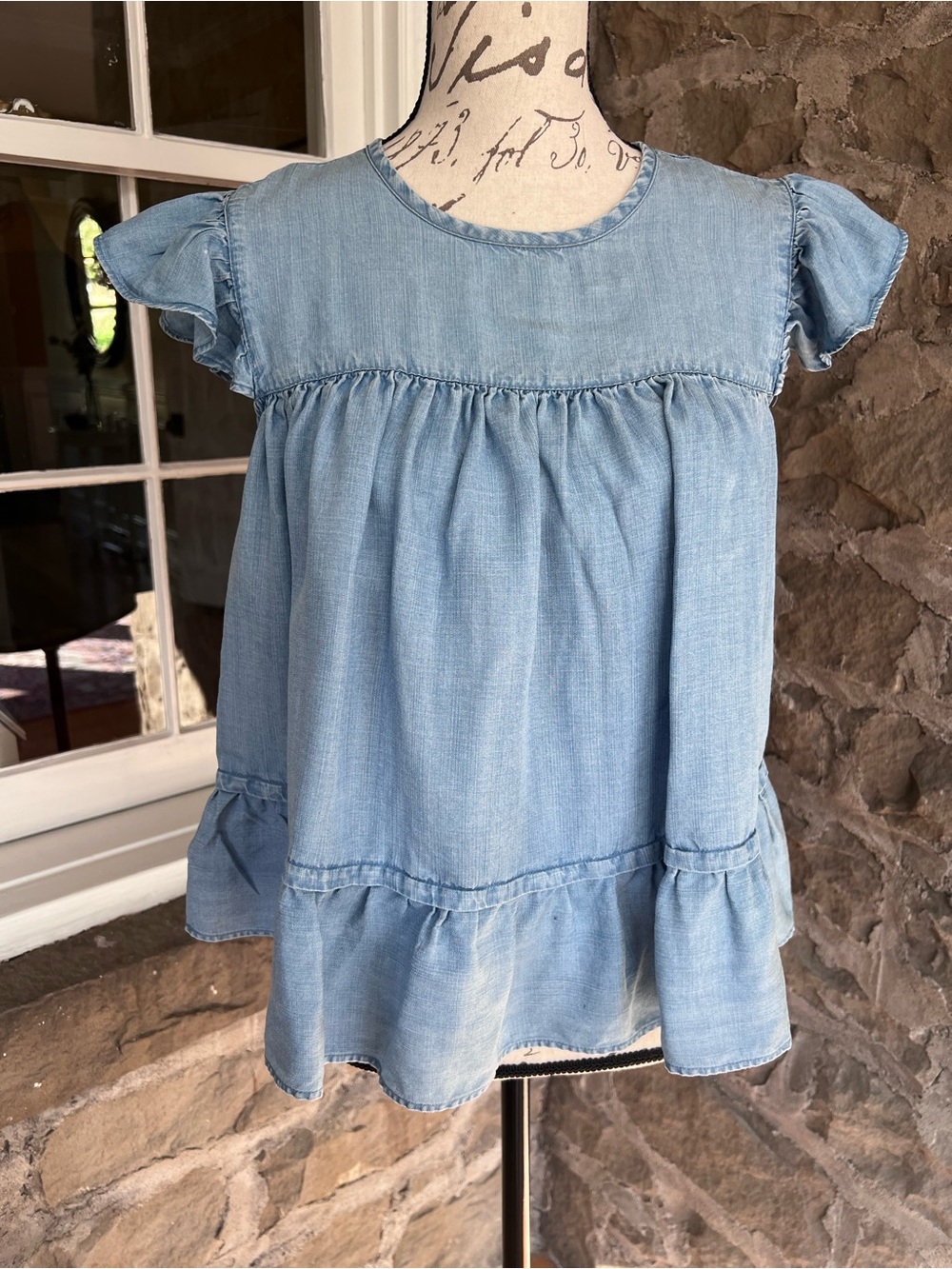 EUC Size S Who What Wear Light Blue Chambray Flutter Sleeve Top